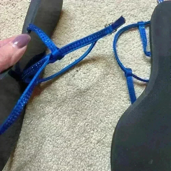 Express sz 8 Blue Sandals - Picture 4 of 4